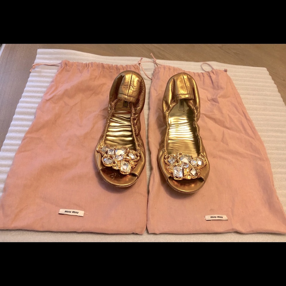 MIU MIU METALLIC GOLD LEATHER BALLET FLATS 6 $800